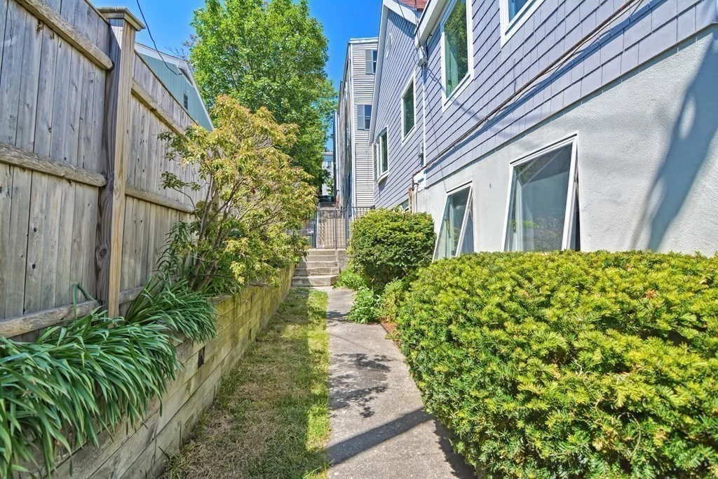 2 bed, 1 bath apartment for rent at 3 Mount Washington Pl Unit 1, South Boston — photo 16 of 16