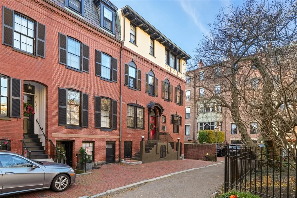 3 bed, 2 bath apartment for rent at 3 Mount Vernon Sq Unit 2, Beacon Hill — photo 34 of 34