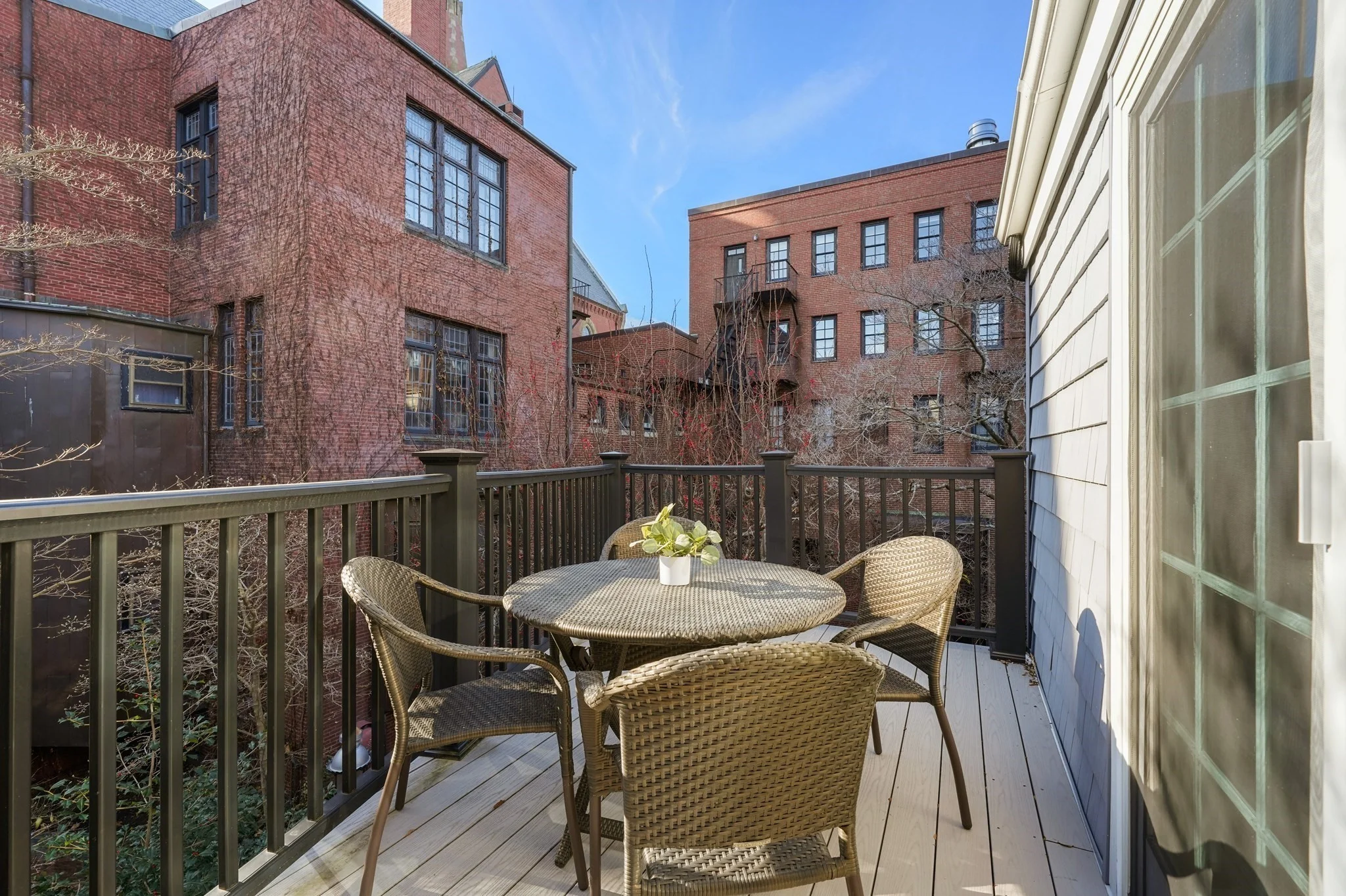 3 bed, 2 bath apartment for rent at 3 Mt Vernon Sq Unit 2, Beacon Hill — photo 29 of 37