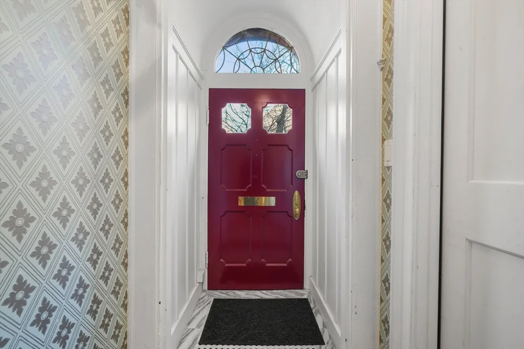 3 bed, 2 bath apartment for rent at 3 Mount Vernon Sq Unit 2, Beacon Hill — photo 32 of 34