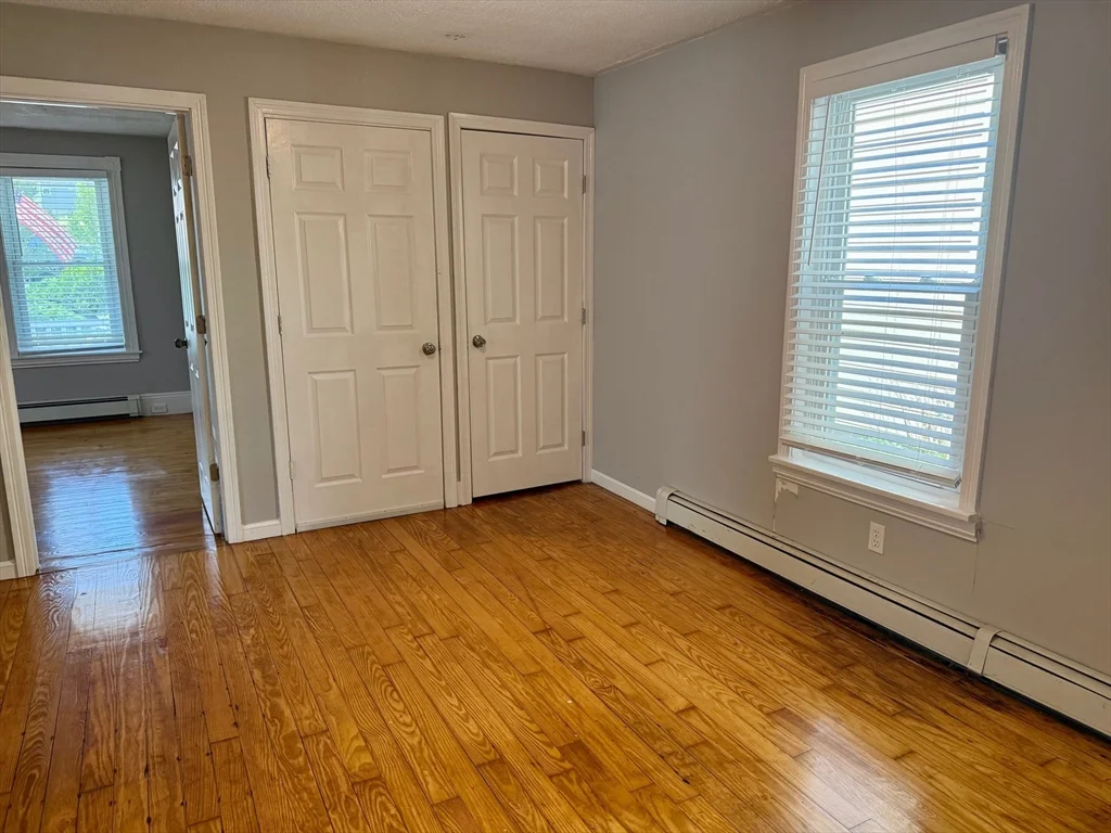 2 bed, 1 bath apartment for rent at 3 Murray St Unit 1, Downtown — photo 9 of 15