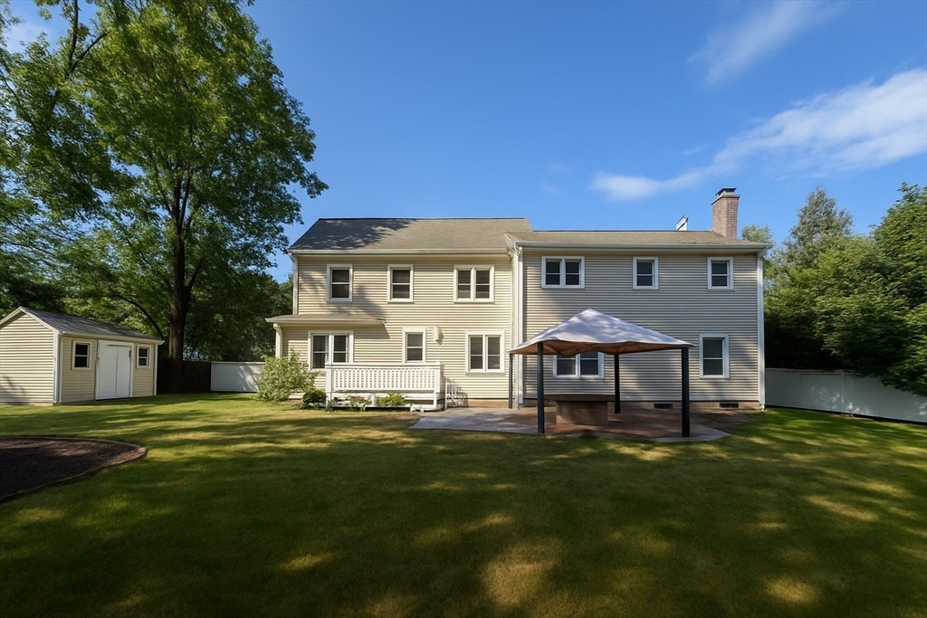 5 bed, 3 bath apartment for rent at 3 Myrna Rd, Lexington — photo 35 of 38