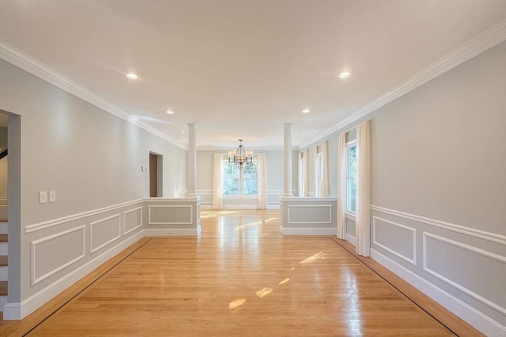 5 bed, 3 bath apartment for rent at 3 Myrna Rd, Lexington — photo 8 of 38