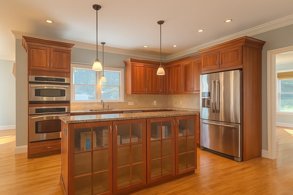 5 bed, 3 bath apartment for rent at 3 Myrna Rd, Lexington — photo 13 of 38