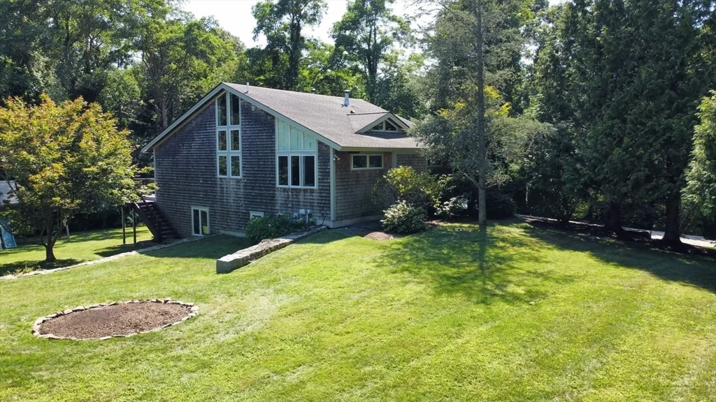 4 bed, 2 bath apartment for rent at 3 Nonquitt Ave, Nonquitt — photo 1 of 27