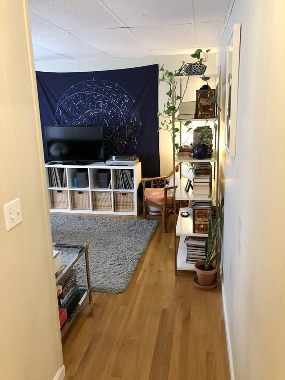 2 bed, 1 bath apartment for rent at 3 Oak Ter Unit 301, Spring Hill — photo 4 of 20
