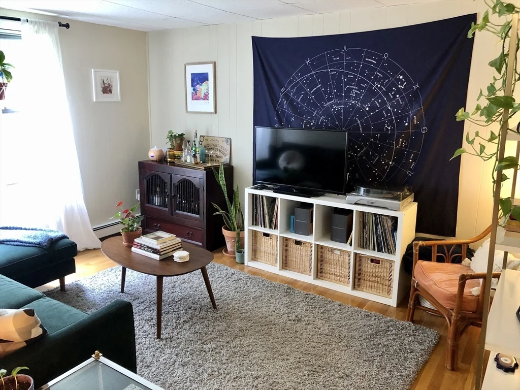 2 bed, 1 bath apartment for rent at 3 Oak Ter Unit 301, Spring Hill — photo 2 of 20