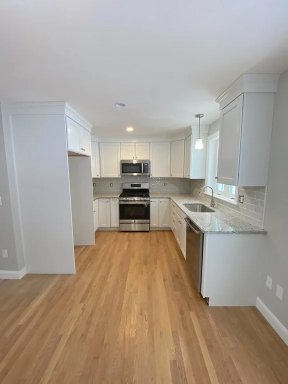 3 bed, 2 bath apartment for rent at 3 Oriole Dr Unit A, Groton — photo 3 of 13