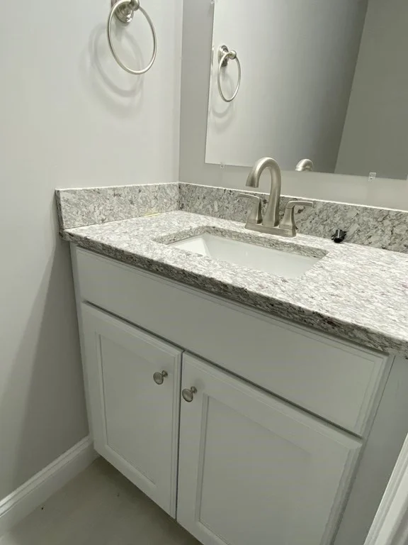 3 bed, 2 bath apartment for rent at 3 Oriole Dr Unit B, Groton — photo 6 of 13