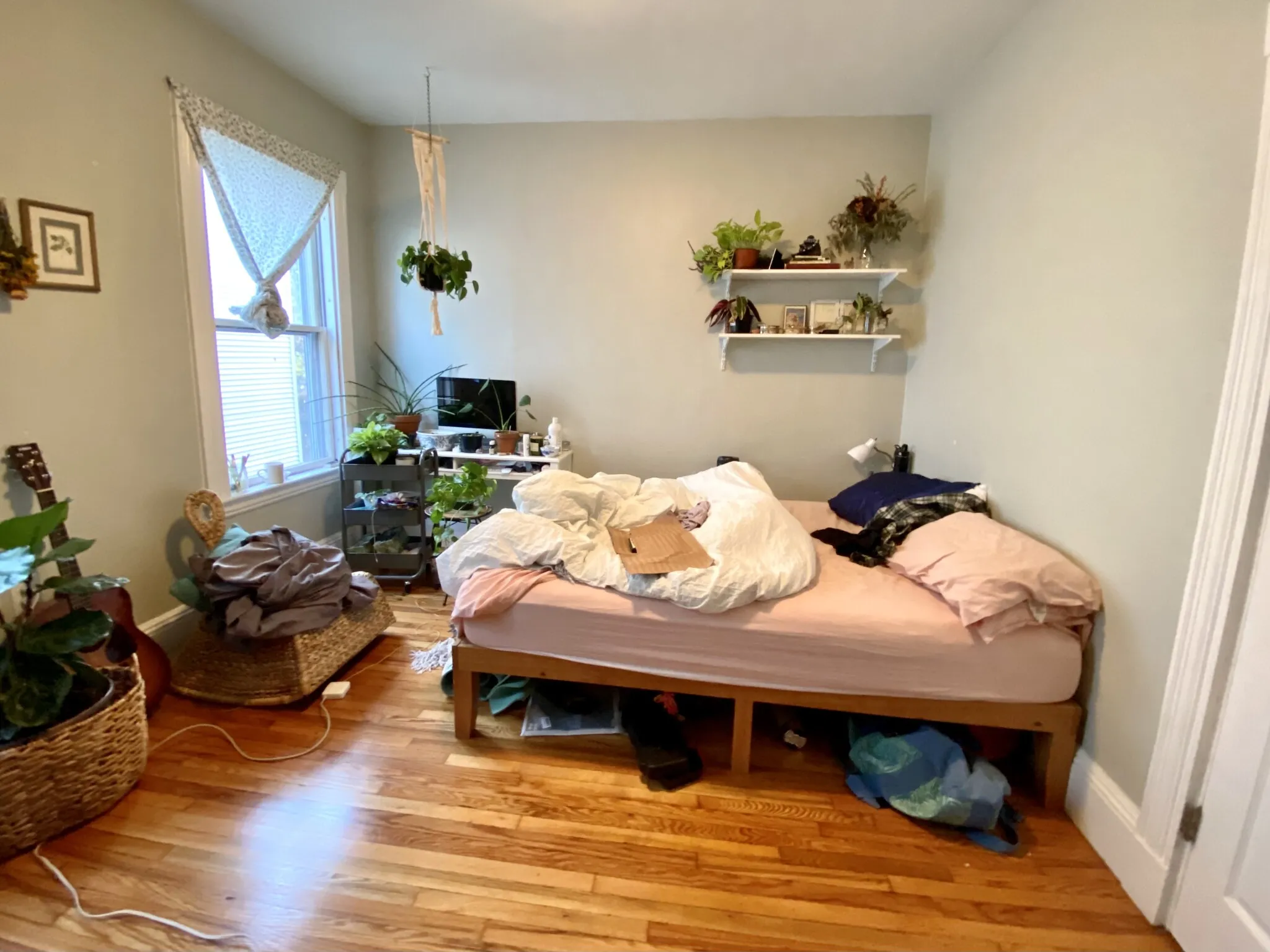 4 bed, 2 bath apartment for rent at 3 Oswald St Unit 2, Mission Hill — photo 6 of 22