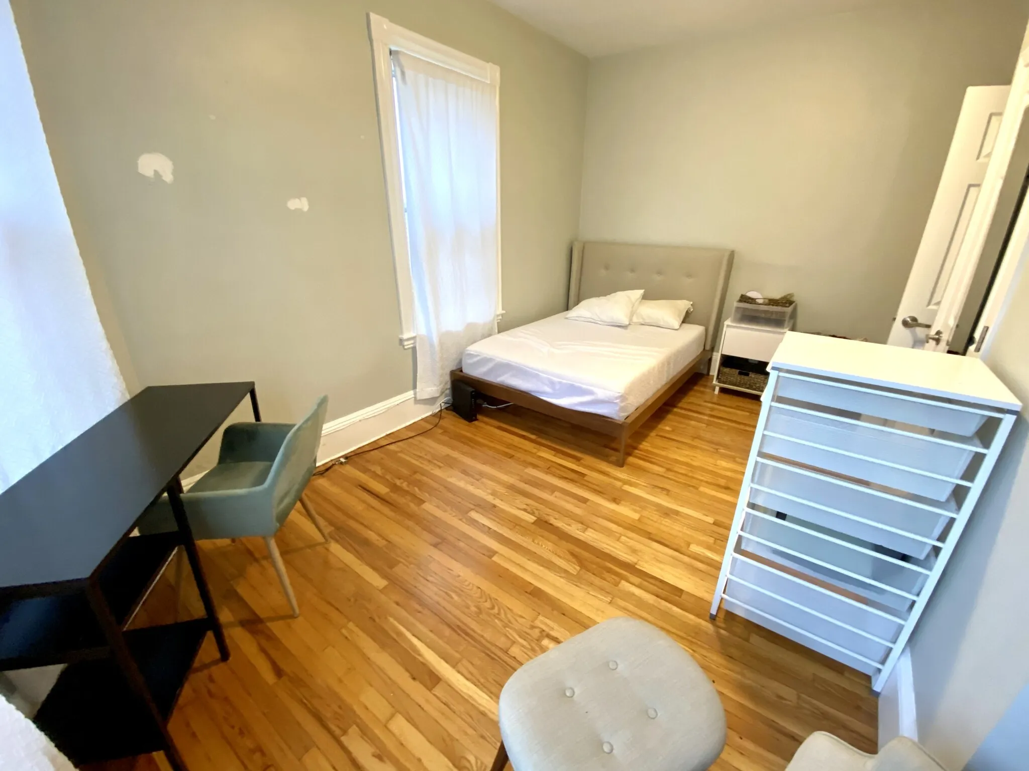 4 bed, 2 bath apartment for rent at 3 Oswald St Unit 2, Mission Hill — photo 8 of 22