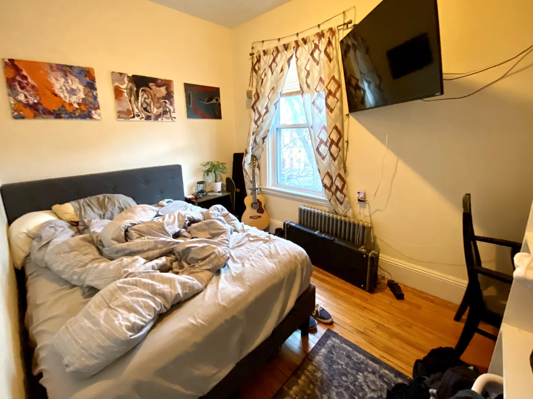 4 bed, 1 bath apartment for rent at 3 Oswald St Unit 3, Mission Hill — photo 4 of 23