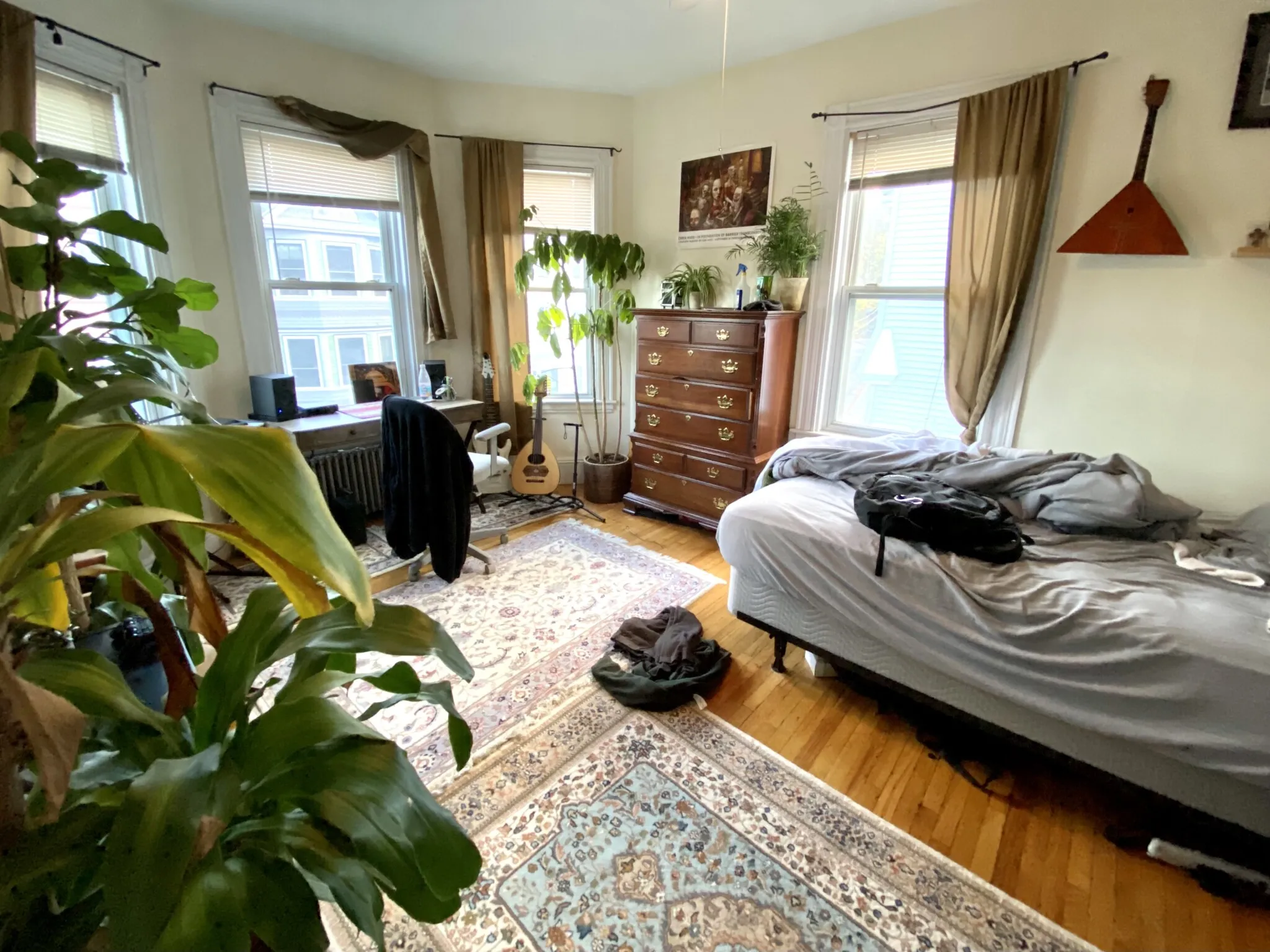 4 bed, 1 bath apartment for rent at 3 Oswald St Unit 3, Mission Hill — photo 3 of 23