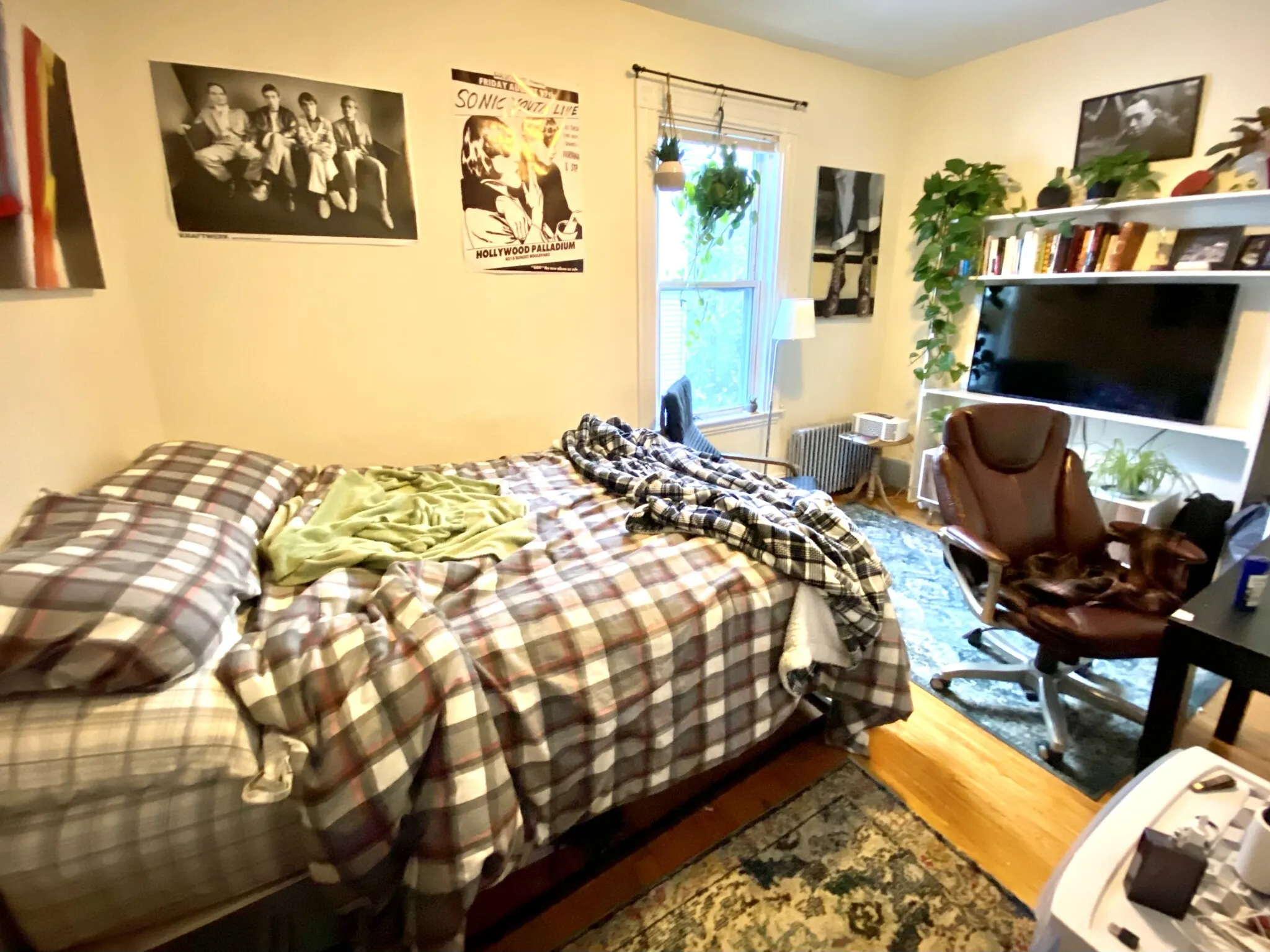 4 bed, 1 bath apartment for rent at 3 Oswald St Unit 3, Mission Hill — photo 17 of 23