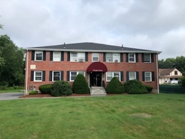 2 bed, 1 bath apartment for rent at 3 Pailet Dr Unit 2, Chelmsford — photo 1 of 6