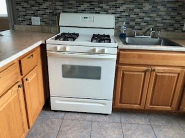 2 bed, 1 bath apartment for rent at 3 Pailet Dr Unit 2, Chelmsford — photo 6 of 6