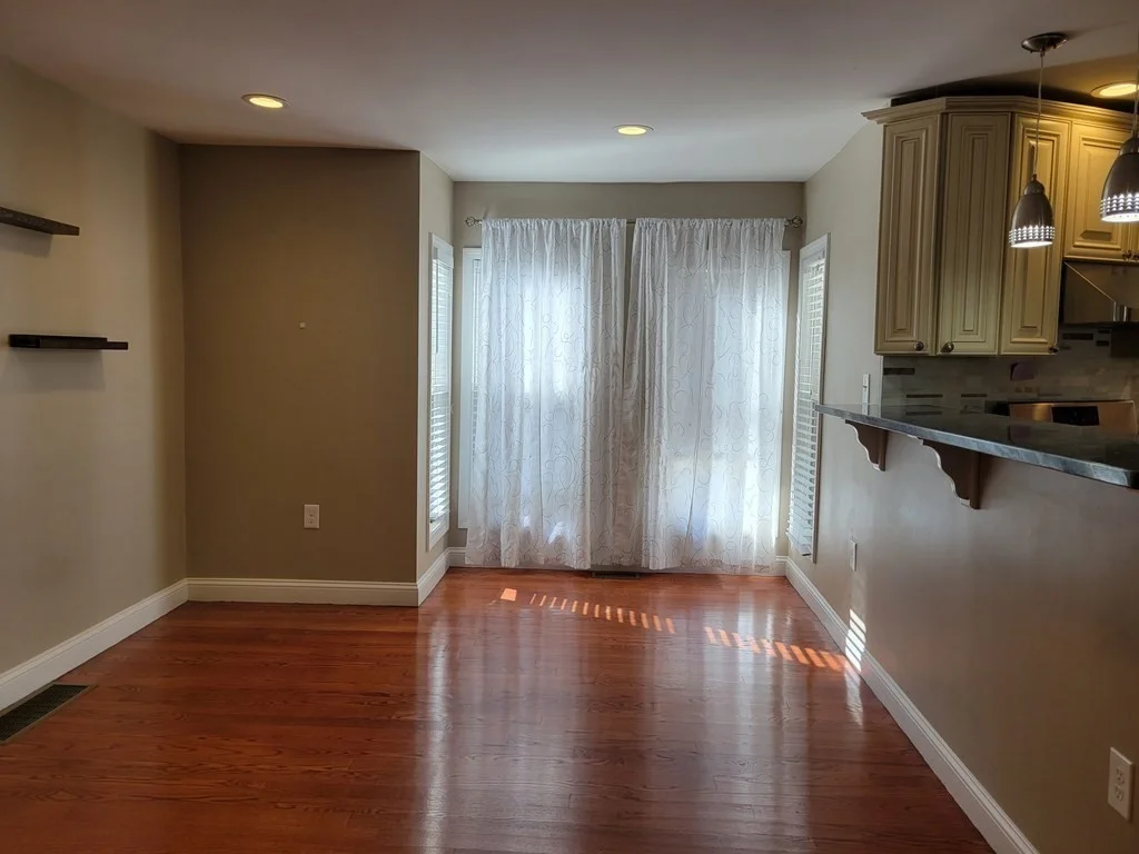 3 bed, 2 bath apartment for rent at 3 Pearl St Unit 1, Stoneham — photo 8 of 19
