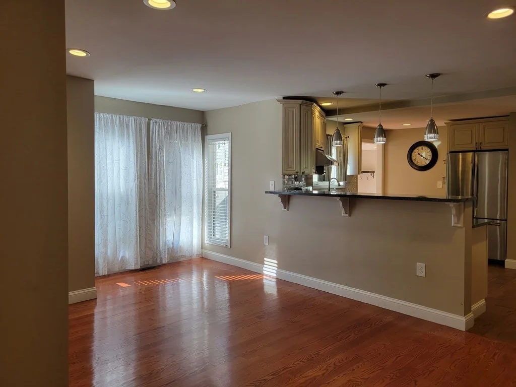 3 bed, 2 bath apartment for rent at 3 Pearl St Unit 1, Stoneham — photo 7 of 19