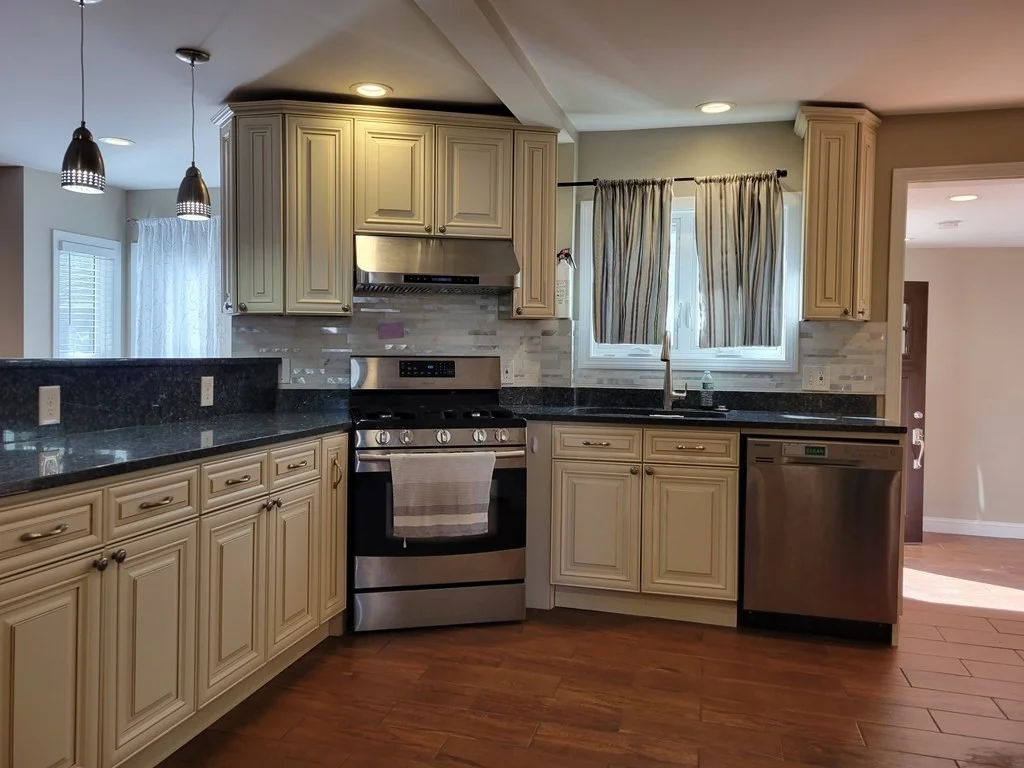 3 bed, 2 bath apartment for rent at 3 Pearl St Unit 1, Stoneham — photo 10 of 19