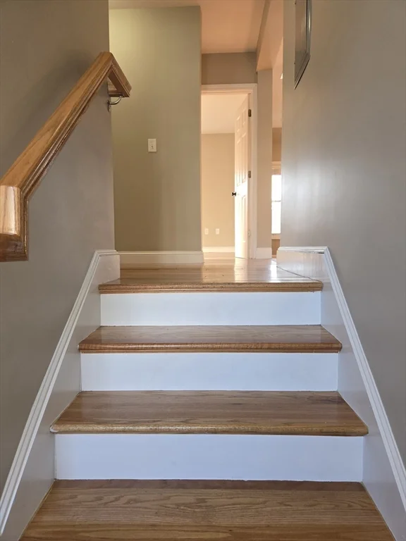 4 bed, 1 bath apartment for rent at 3 Pearl St Unit 2, Stoneham — photo 8 of 21