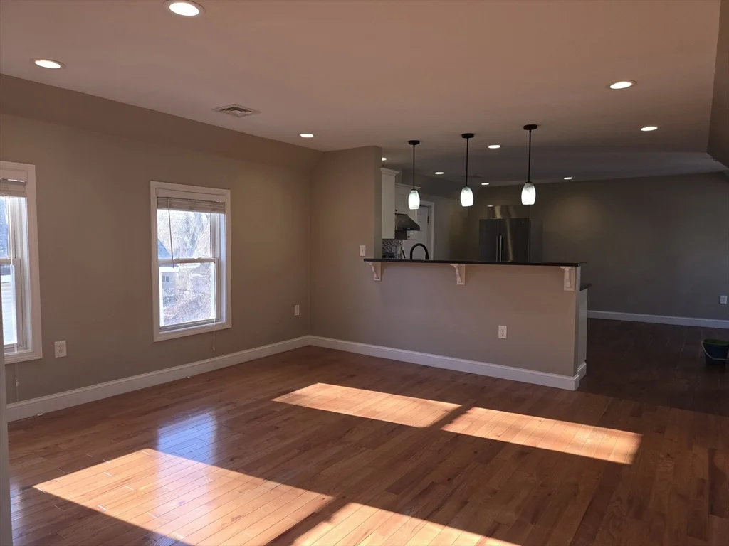 4 bed, 1 bath apartment for rent at 3 Pearl St Unit 2, Stoneham — photo 11 of 21
