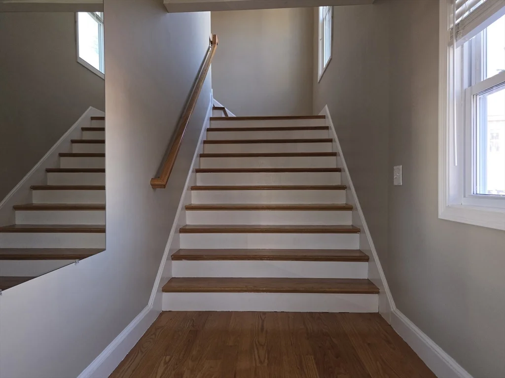 4 bed, 1 bath apartment for rent at 3 Pearl St Unit 2, Stoneham — photo 7 of 21