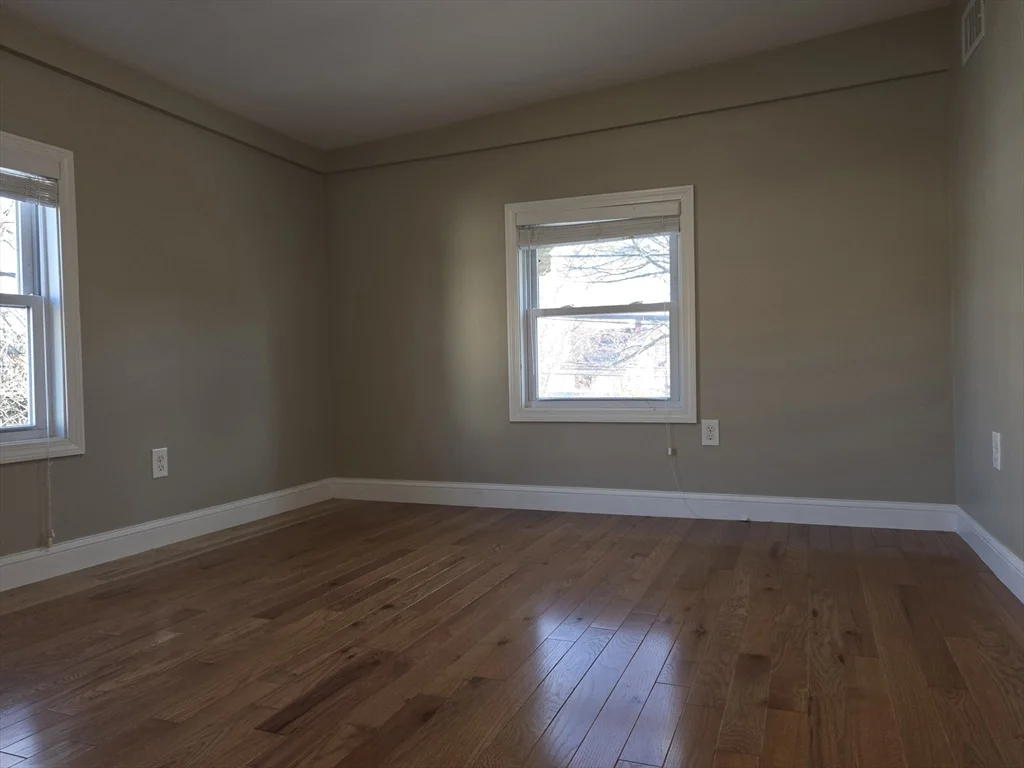 4 bed, 1 bath apartment for rent at 3 Pearl St Unit 2, Stoneham — photo 19 of 21