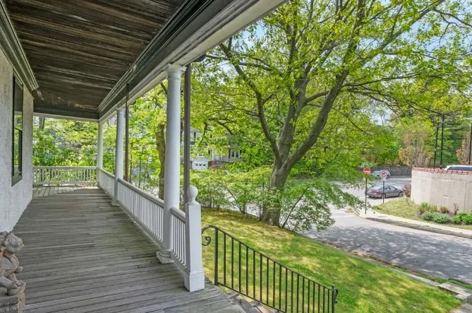 4 bed, 3 bath apartment for rent at 3 Philbrick Rd, Brookline Hills — photo 4 of 20