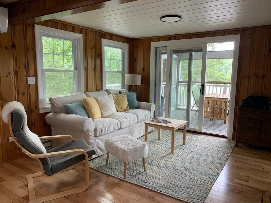 2 bed, 1 bath apartment for rent at 3 Pine Tree Dr, Holland — photo 4 of 30