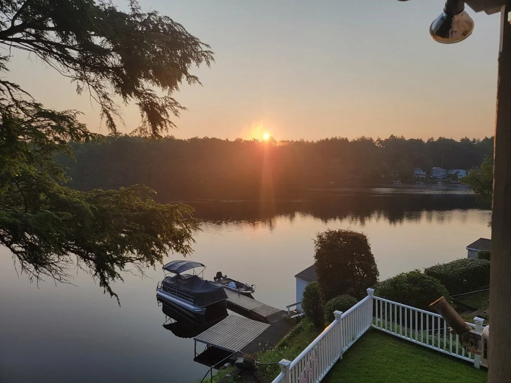 2 bed, 1 bath apartment for rent at 3 Pine Tree Dr, Holland — photo 3 of 30