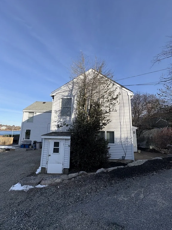 1 bed, 1 bath apartment for rent at 3 Piraino Ln Unit 1, Gloucester — photo 2 of 22