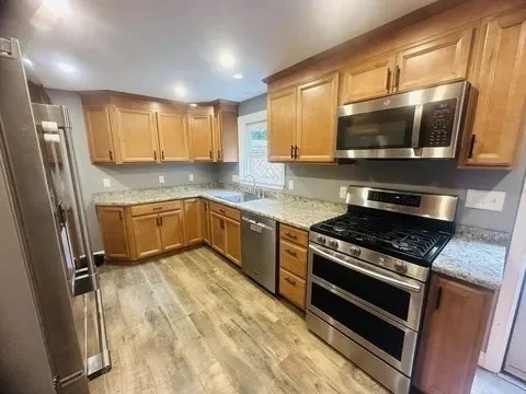 2 bed, 1 bath apartment for rent at 3 Pleasant Ct Unit R, Medfield — photo 5 of 18