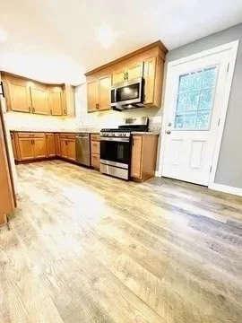 2 bed, 1 bath apartment for rent at 3 Pleasant Ct Unit R, Medfield — photo 9 of 18