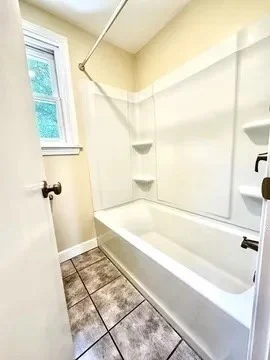 2 bed, 1 bath apartment for rent at 3 Pleasant Ct Unit R, Medfield — photo 10 of 18