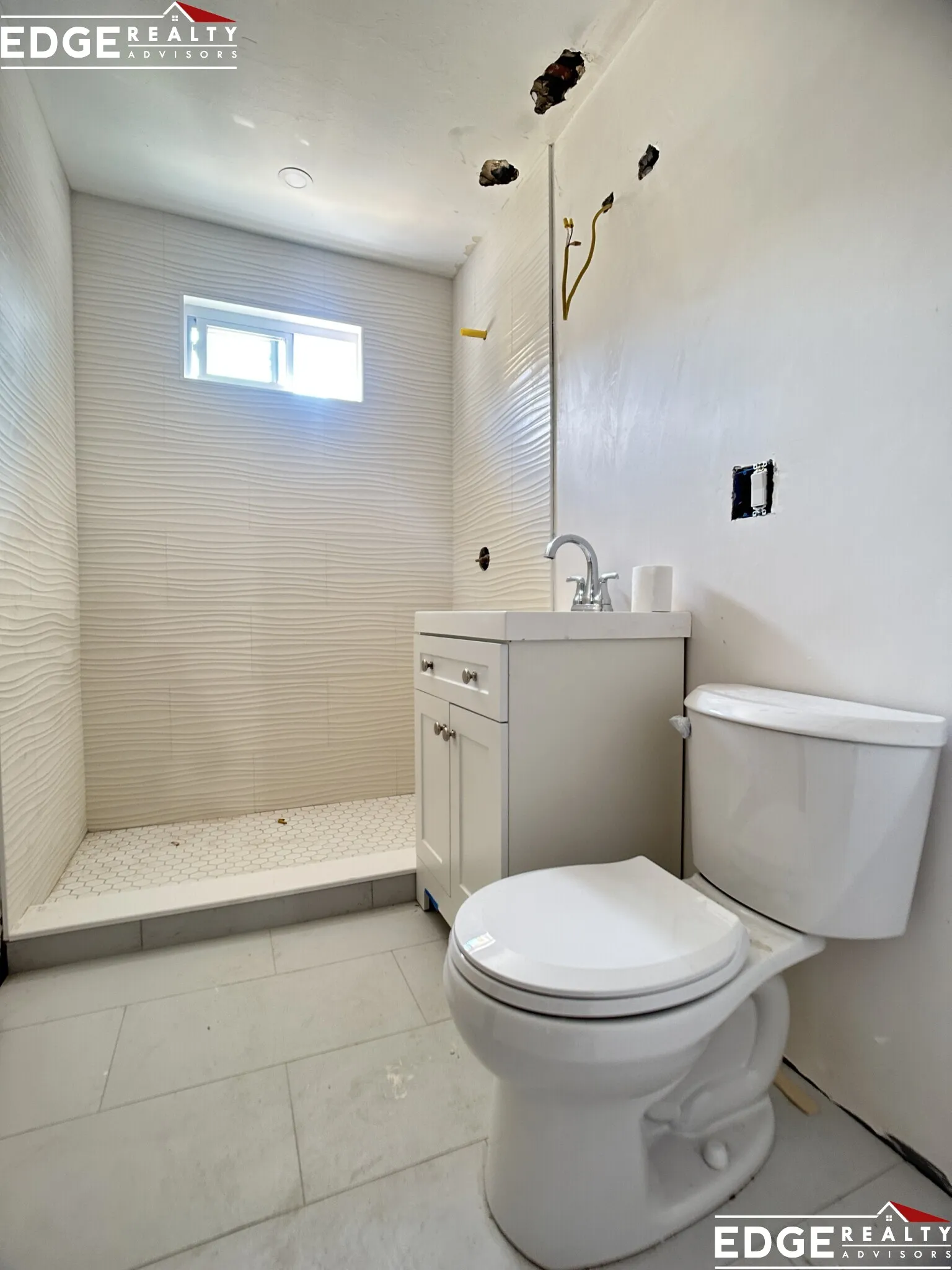 6 bed, 3 bath apartment for rent at 3 Portina Rd Unit 1, Brighton — photo 4 of 7