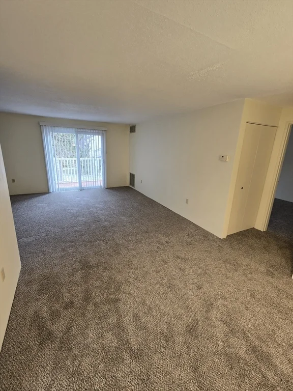 1 bed, 1 bath apartment for rent at 3 Post Oak Ln Unit 12, Natick — photo 6 of 19