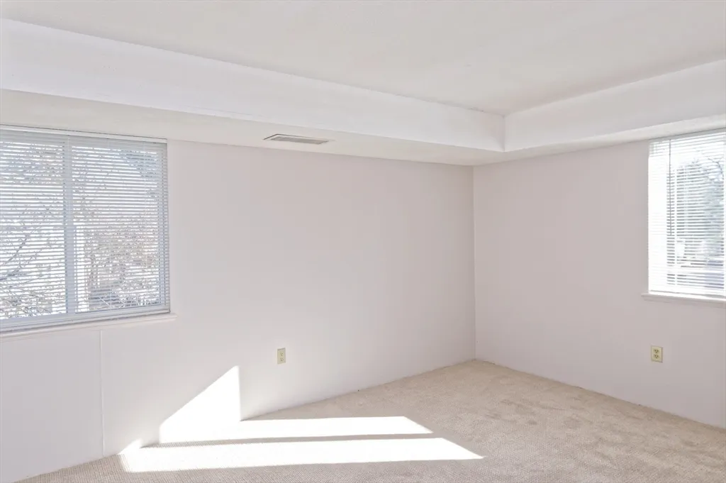2 bed, 1 bath apartment for rent at 3 Post Oak Ln Unit 9, Natick — photo 20 of 30