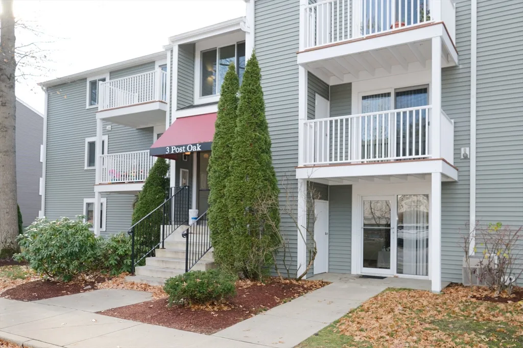 2 bed, 1 bath apartment for rent at 3 Post Oak Ln Unit 9, Natick — photo 1 of 30