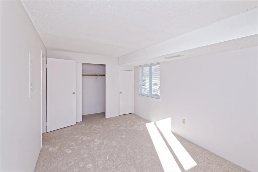 2 bed, 1 bath apartment for rent at 3 Post Oak Ln Unit 9, Natick — photo 17 of 30