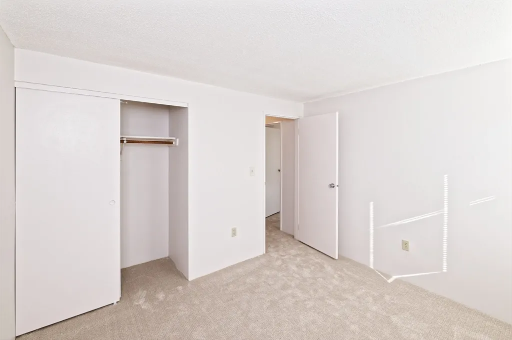 2 bed, 1 bath apartment for rent at 3 Post Oak Ln Unit 9, Natick — photo 21 of 30