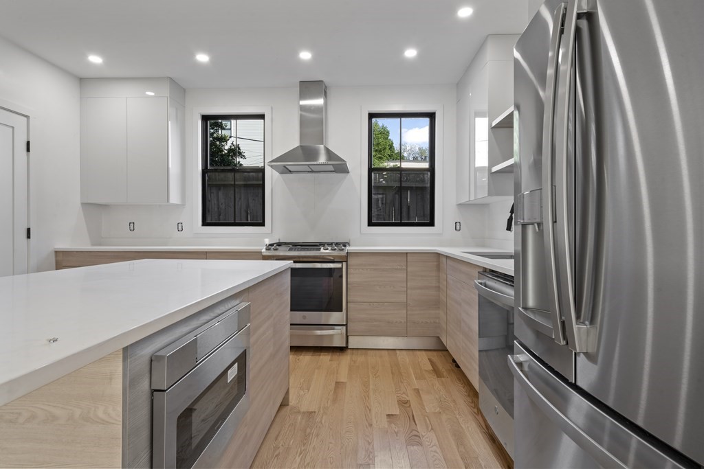 4 bed, 3 bath apartment for rent at 3 Pulaski Ave, South Boston — photo 2 of 19