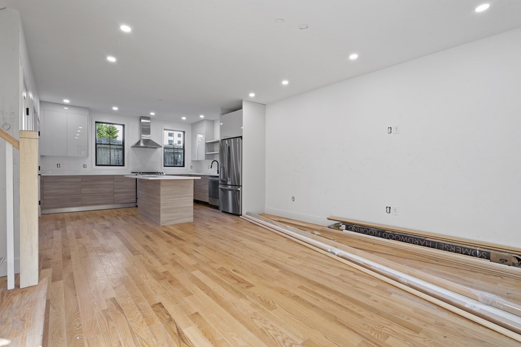 4 bed, 3 bath apartment for rent at 3 Pulaski Ave, South Boston — photo 7 of 19