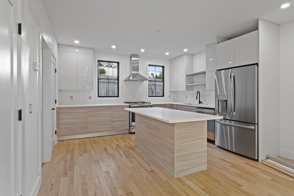 4 bed, 3 bath apartment for rent at 3 Pulaski Ave, South Boston — photo 1 of 19