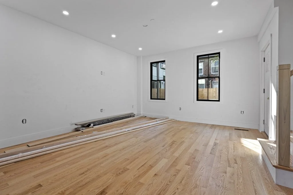 4 bed, 3.5 bath apartment for rent at 3 Pulaski Ave Unit 1, South Boston — photo 6 of 19