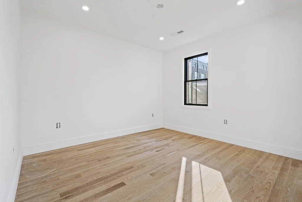 4 bed, 3.5 bath apartment for rent at 3 Pulaski Ave Unit 1, South Boston — photo 14 of 19