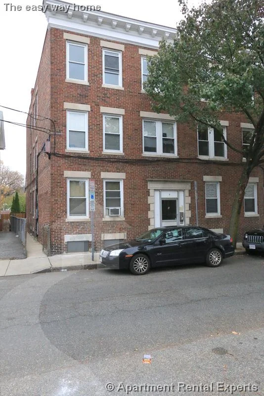 2 bed, 1 bath apartment for rent at 3 Quincy St Unit 4, Union Square — photo 19 of 24