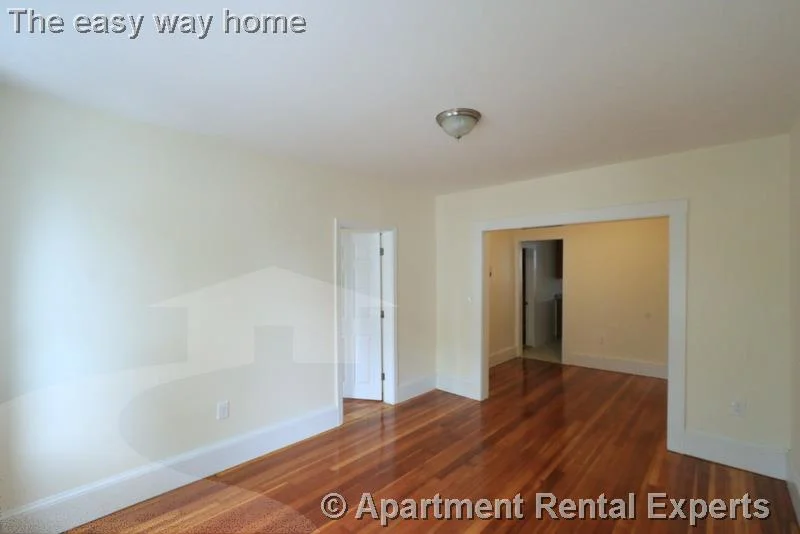 2 bed, 1 bath apartment for rent at 3 Quincy St Unit 4, Union Square — photo 8 of 24