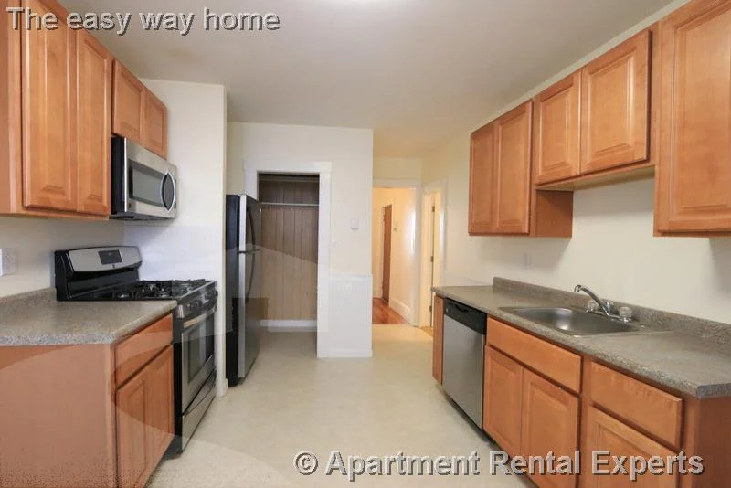 2 bed, 1 bath apartment for rent at 3 Quincy St Unit 4, Union Square