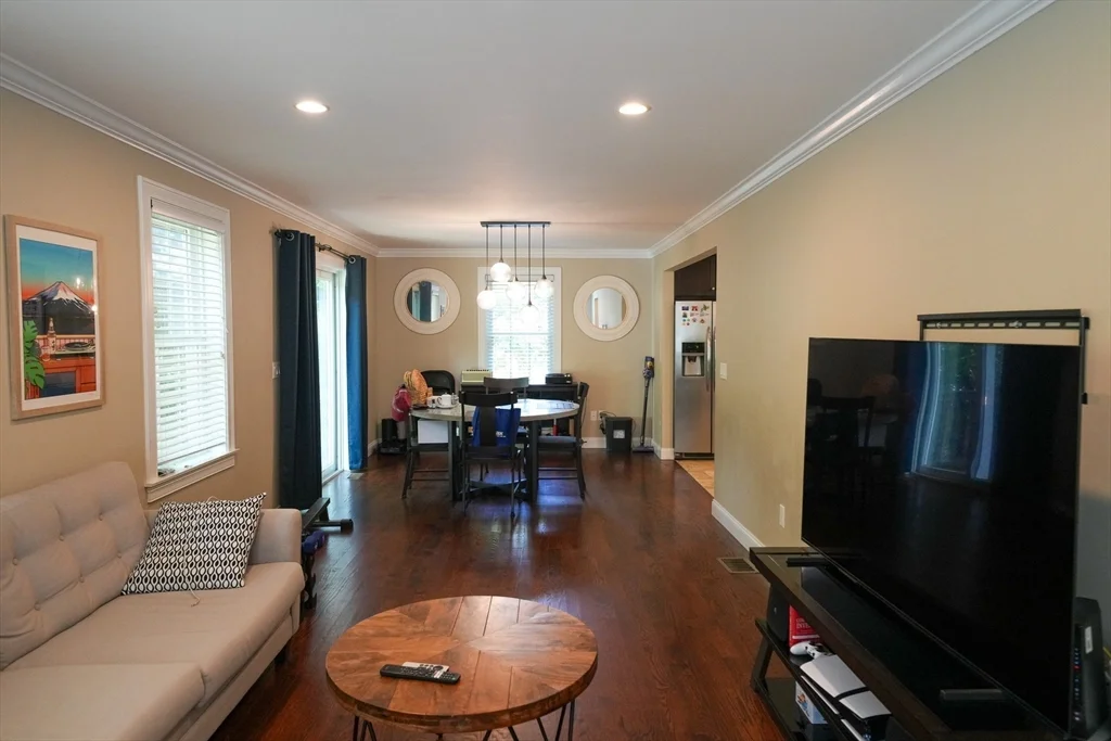 3 bed, 2 bath apartment for rent at 3 Redwood, Lynnfield — photo 12 of 39