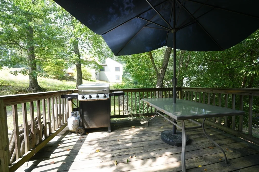 3 bed, 2 bath apartment for rent at 3 Redwood, Lynnfield — photo 34 of 39